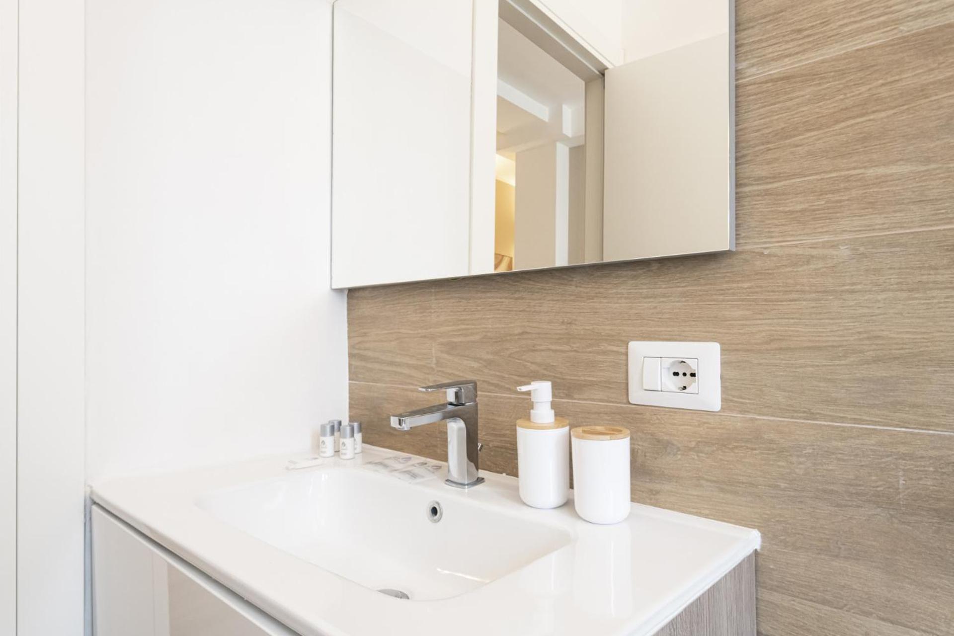 Easylife - Golden Suite Milan Exterior photo